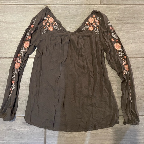 Embroidered long sleeve top - Picture 1 of 2